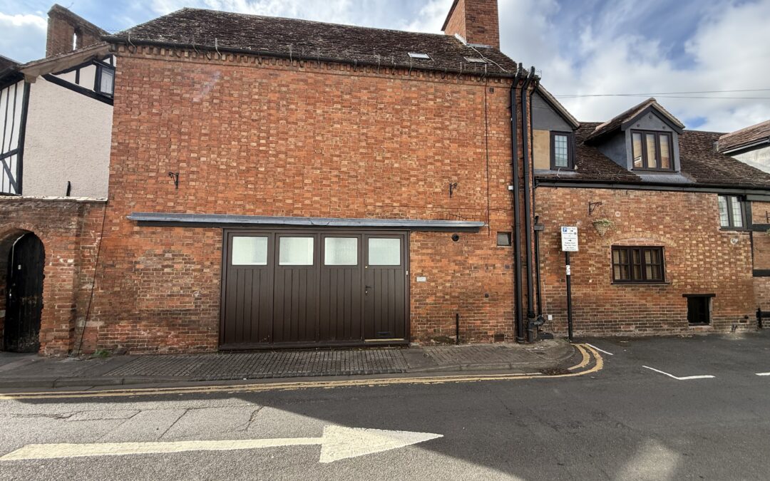 The Studio, Scholars Lane, Stratford Upon Avon, CV37 6HE